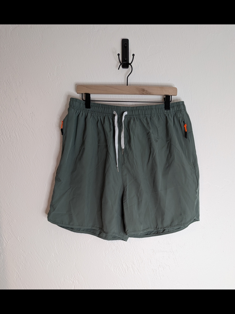 Women's s Olive Athletic Drawstring Shorts with Zip Pockets